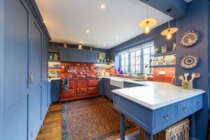 Kitchen Breakfast Room- click for photo gallery